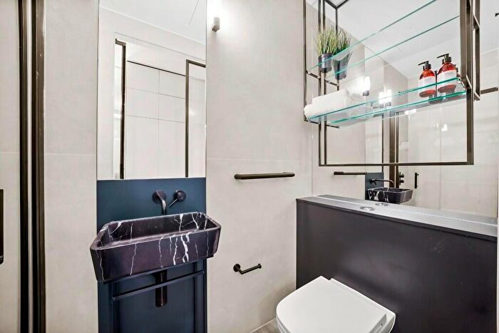 Studio To Rent In Lowlands Road, Harrow, Middlesex, HA1