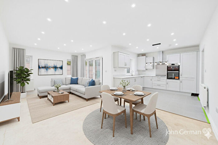 2 Bedroom Detached Bungalow For Sale In Hall Street, Church Gresley, DE11