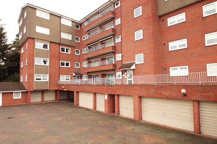 1 Bedroom Apartment To Rent In Spring Grove, Gravesend, Kent, DA12