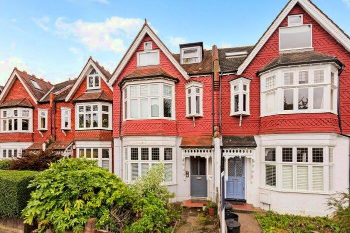 1 Bedroom Flat To Rent In Clairview Road, London, SW16