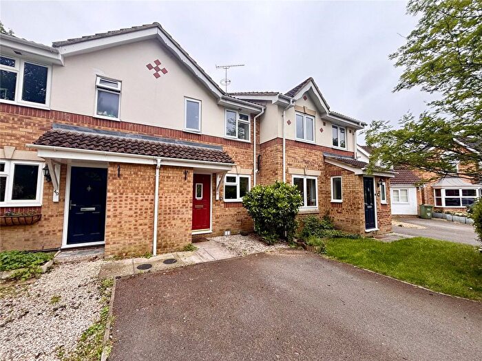2 Bedroom Detached House To Rent In Vickers Road, Ash Vale, GU12