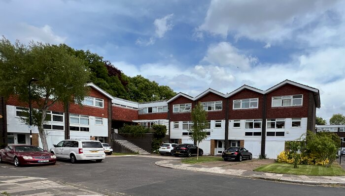 4 Bedroom Terraced House To Rent In Heronsforde, London, W13