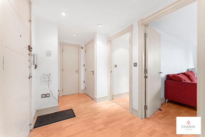 1 Bedroom Flat To Rent In Nova Building, Isle Of Dogs, E14