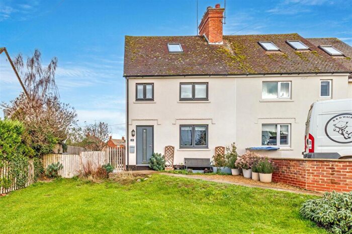 3 Bedroom Semi Detached House For Sale In Lower Green, Lower Brailes, OX15