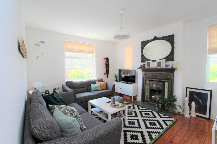 2 Bedroom Flat To Rent In Gordon House, Ealing, London W5