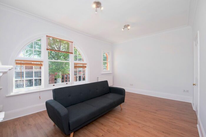 1 Bedroom Flat To Rent In Northfield Avenue, London, W13