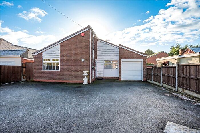 2 Bedroom Bungalow For Sale In School Lane, Lickey End, Bromsgrove, B60