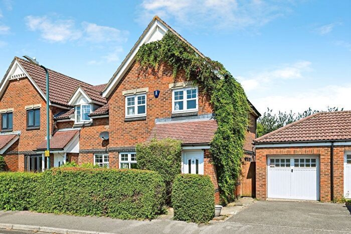 3 Bedroom End Terrace House For Sale In Stagshaw Close, Maidstone, Kent, ME15