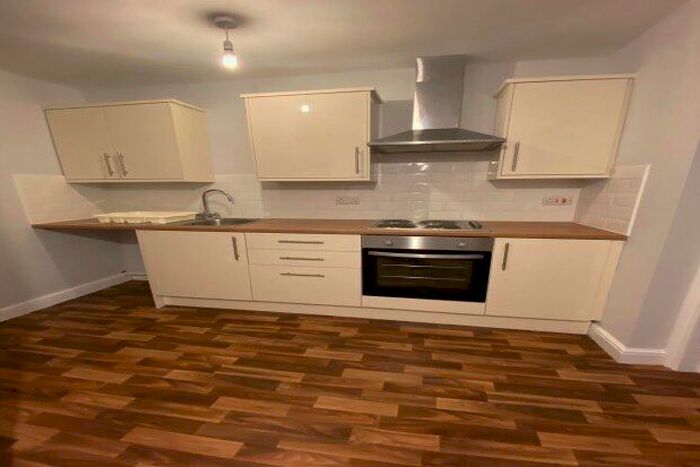 1 Bedroom Flat To Rent In Cheddon Road, Taunton, TA2