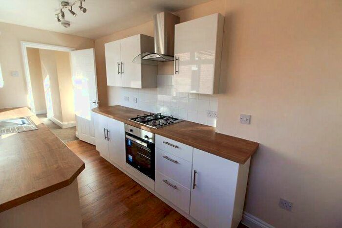 2 Bedroom Flat To Rent In Lily Avenue, Bedlington, NE22