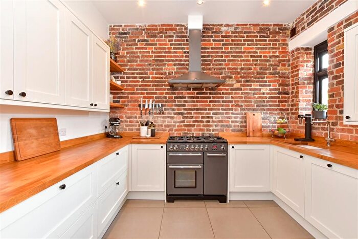 3 Bedroom Terraced House For Sale In Home Farm Close, Leigh, Tonbridge, Kent, TN11