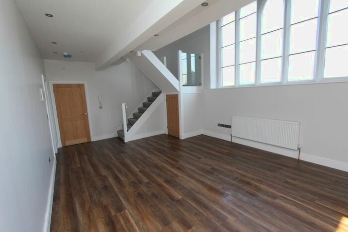 2 Bedroom Flat To Rent In Lane End, Chapeltown, Sheffield S35