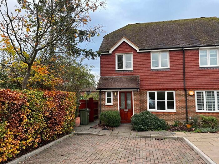 3 Bedroom End Terrace House To Rent In Queenhythe Crescent, Jacobs Well, GU4