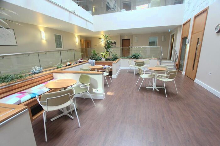 2 Bedroom Flat For Sale In Conduit Road, Bedford, MK40