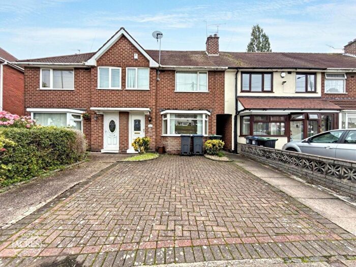 3 Bedroom Semi-Detached House For Sale In Queslett Road, Great Barr, Birmingham, B43
