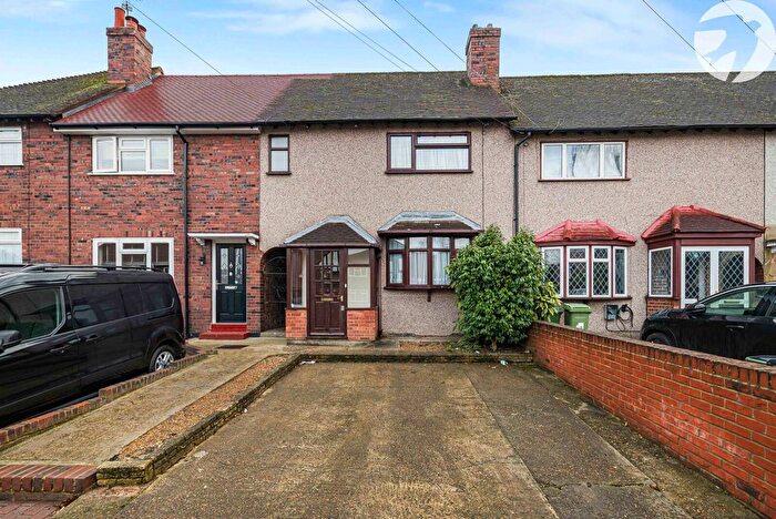 3 Bedroom Terraced House For Sale In Kingsground, London, SE9