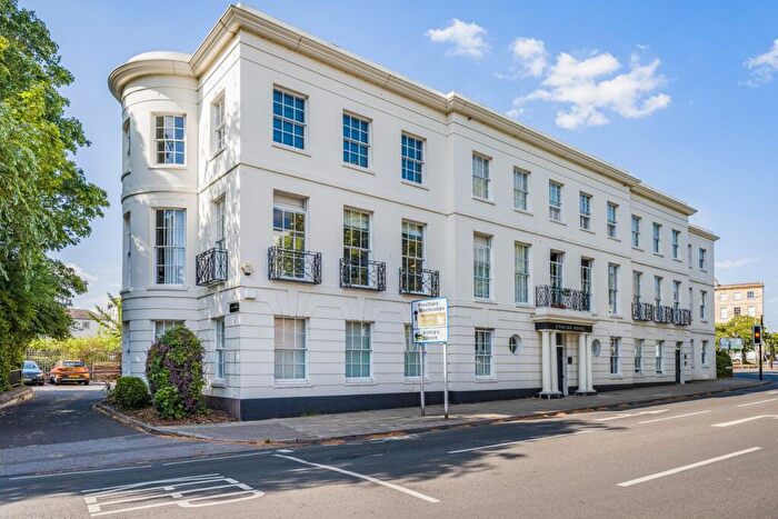 2 Bedroom Apartment For Sale In Stirling House, College Road, Cheltenham, GL53
