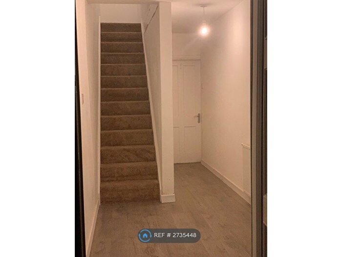 3 Bedroom Terraced House To Rent In Thorne Road, Willenhal, WV13