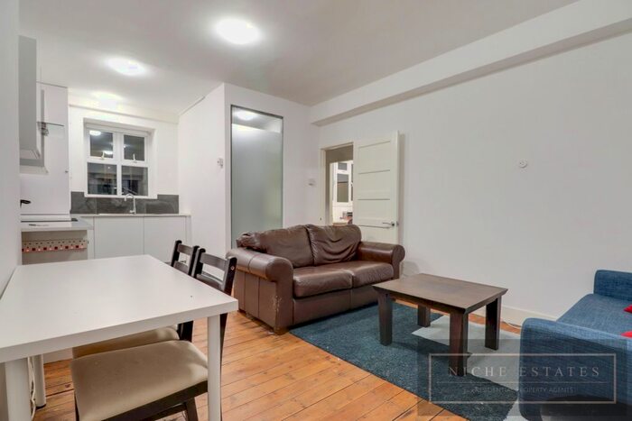 2 Bedroom Flat To Rent In Bevenden Street, London, N1