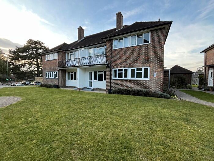 2 Bedroom Flat To Rent In Reigate Road, Reigate, RH2