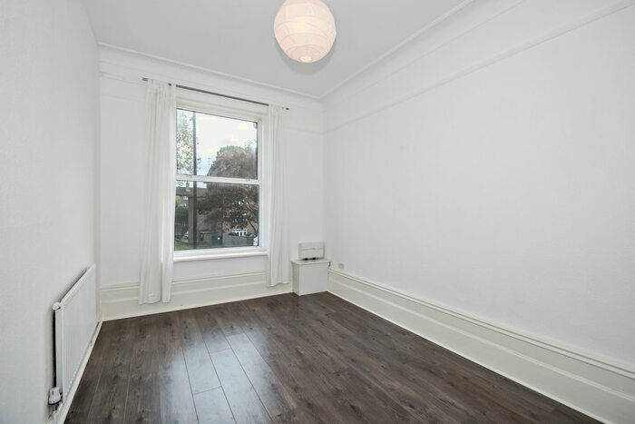 1 Bedroom Flat To Rent In Brockley Road, Brockley, SE4