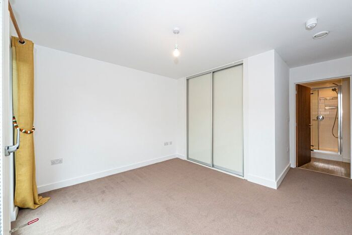 2 Bedroom Flat To Rent In Typographic Building, Clapham Road, Stockwell, London, SW9