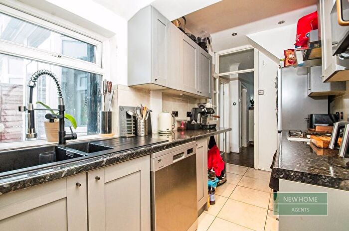 3 Bedroom Terraced House For Sale In Finchley Road, Fairwater, Cardiff, CF5