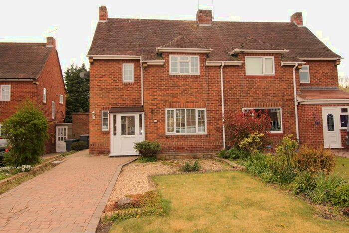 3 Bedroom Semi-Detached House To Rent In Spinney Close, West Bridgford, NG2