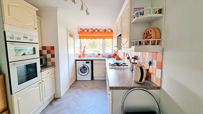 2 Bedroom Flat To Rent In Buckhurst Road, Bexhill On Sea, TN40