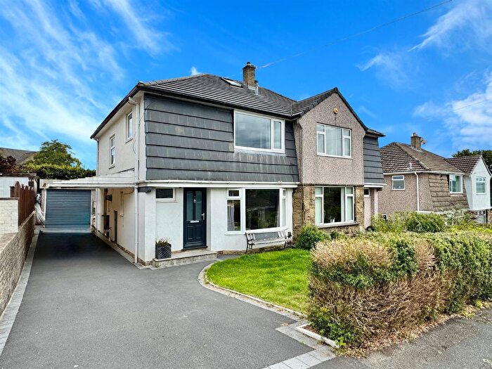 4 Bedroom Semi-detached House For Sale In Moor Drive, Oakworth, Keighley, BD22
