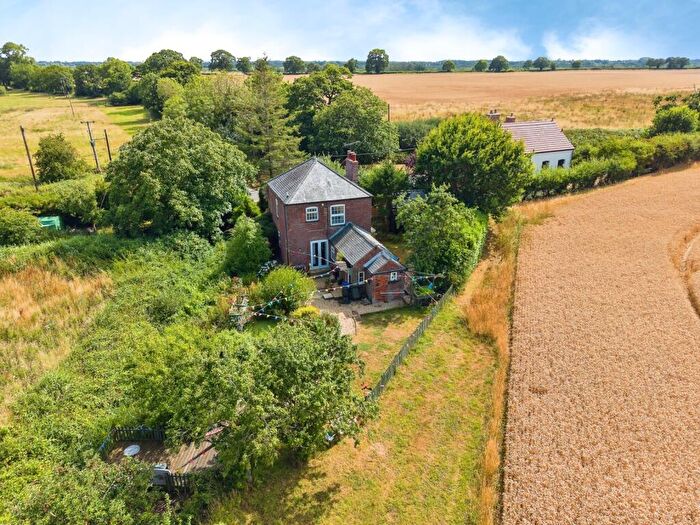 3 Bedroom House To Rent In Horning, NR12