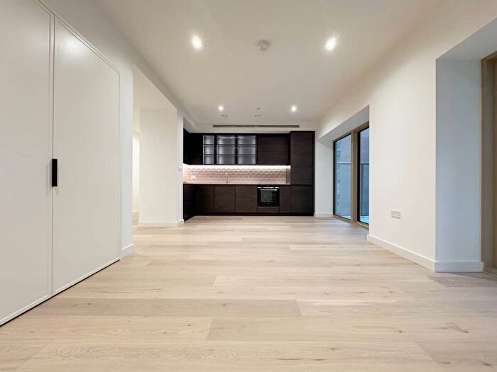 2 Bedroom Flat To Rent In Deanston Building, Royal Wharf Walk, E16