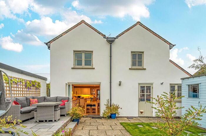 4 Bedroom Detached House For Sale In Kingston Blount, Oxfordshire, OX39