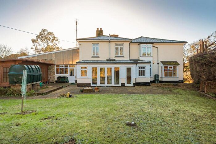 5 Bedroom Detached House For Sale In Collingbourne Ducis, SN8