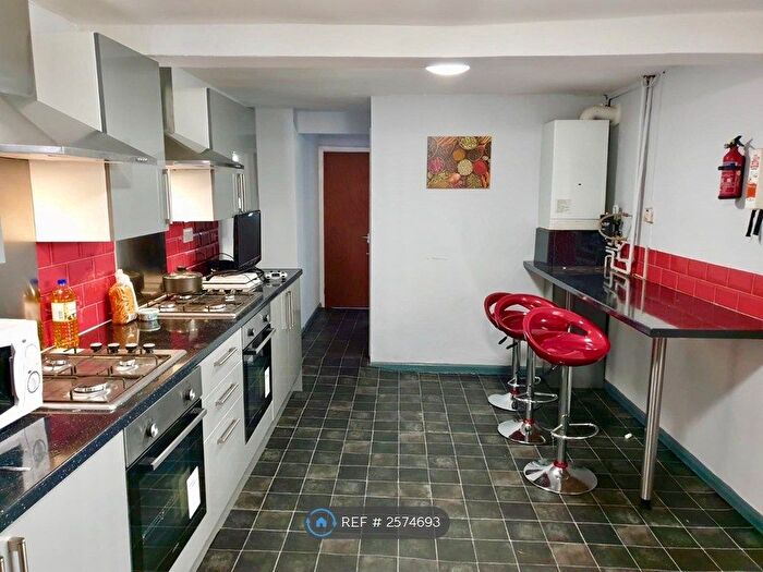 6 Bedroom Terraced House To Rent In Carnarvon Road, Reading, RG1