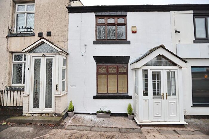 2 Bedroom Property To Rent In Bury New Road, Whitefield, M45