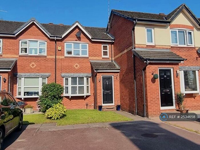 2 Bedroom Terraced House To Rent In Ambleside Close, Macclesfield, SK11