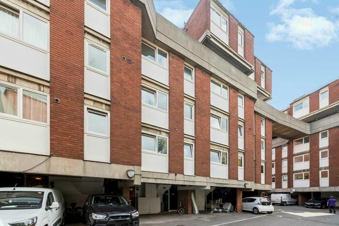 4 Bedroom Property To Rent In Bakers Field, London, N7