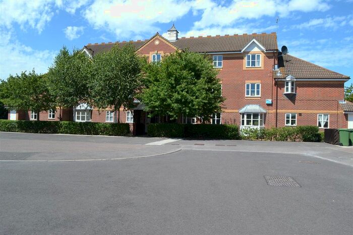 2 Bedroom Flat To Rent In Middle Furlong, Didcot, OX11
