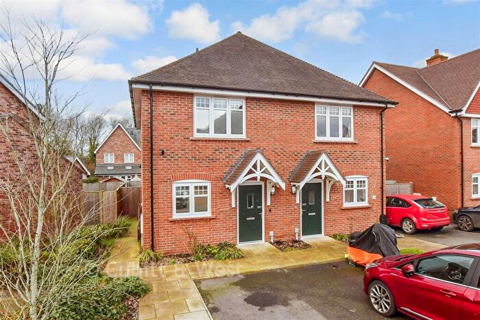 2 Bedroom Semi-Detached House For Sale In Baxter Lane, Cranleigh, Surrey, GU6