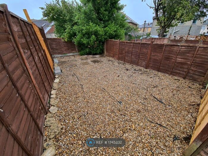 1 Bedroom Flat To Rent In Somerly Court, Bournemouth, BH9