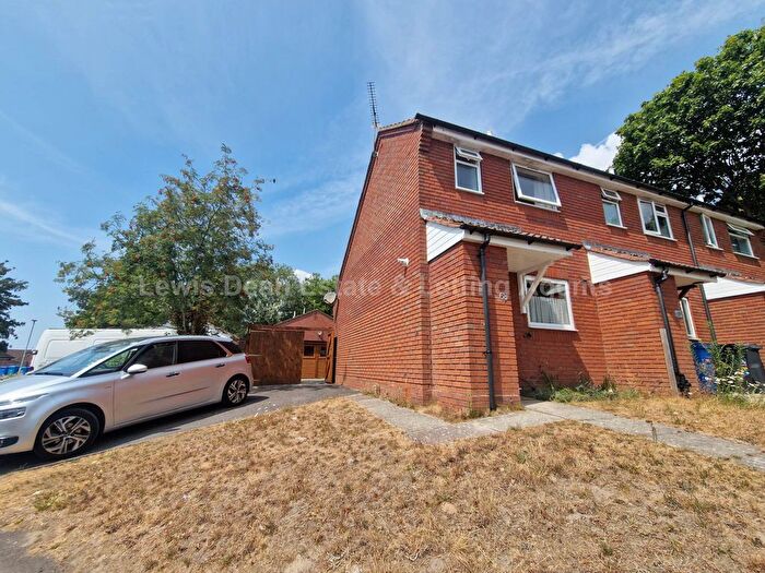 2 Bedroom Property To Rent In Canford Heath, Poole, BH17
