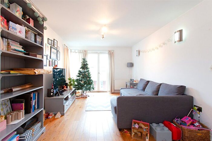 1 Bedroom Flat To Rent In Churchfield Road, London, W3