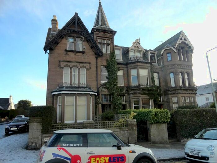 2 Bedroom Flat To Rent In Rockfield Street, Dundee, DD2