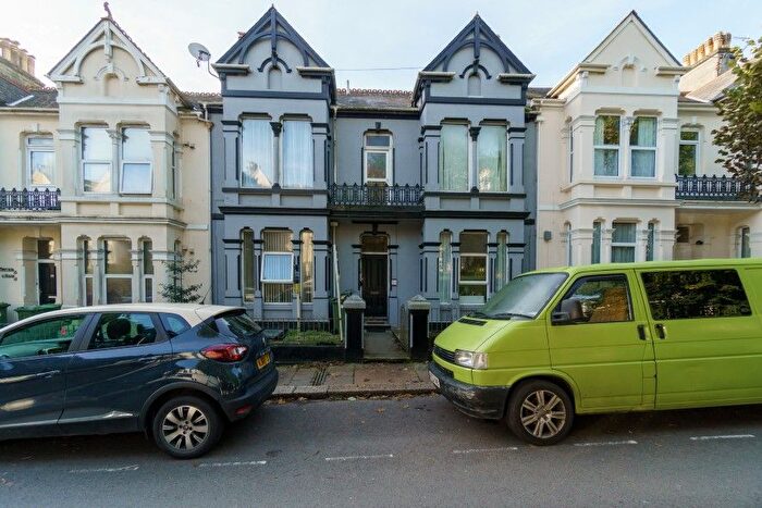 1 Bedroom Flat For Sale In D Connaught Avenue, Mutley, Plymouth, Devon, PL4