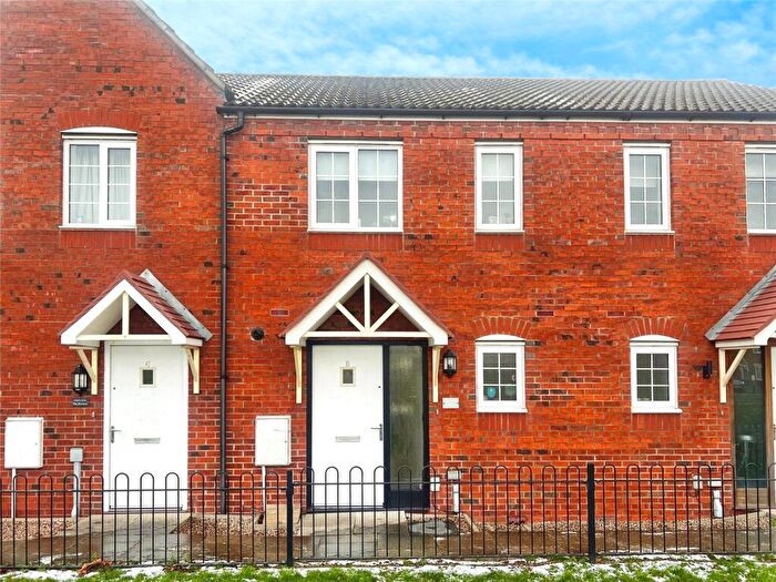 2 Bedroom Terraced House For Sale In Perry Close, Spalding, Lincolnshire, PE11