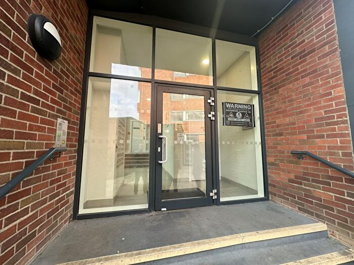 1 Bedroom Terraced House To Rent In Felt House, Laporte Way, Luton, Bedfordshire, LU4