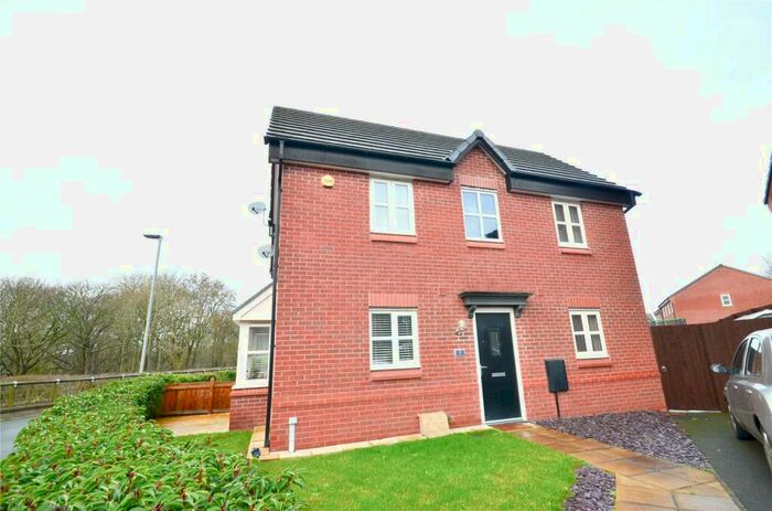 3 Bedroom Semi-Detached House To Rent In Weavers Gate, Hyde, Cheshire, SK14