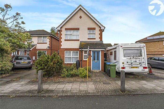 3 Bedroom Link Detached House For Sale In Merbury Road, London, SE28
