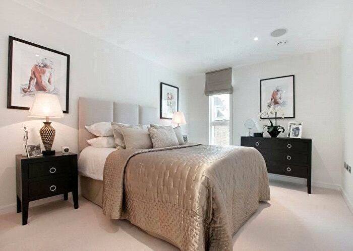 2 Bedroom Flat To Rent In Moore House, Grosvenor Waterside, Gatliff Road, London, SW1W